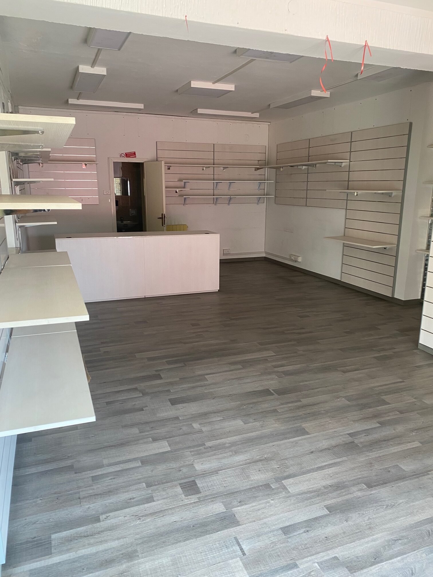 Il locale PixThinkLab prima dei lavori, fotografia del settembre 2026
